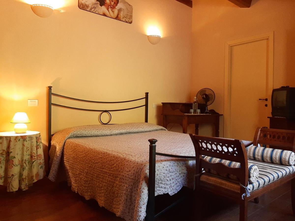 Bed And Breakfast I Nidi Petrignano ภายนอก รูปภาพ